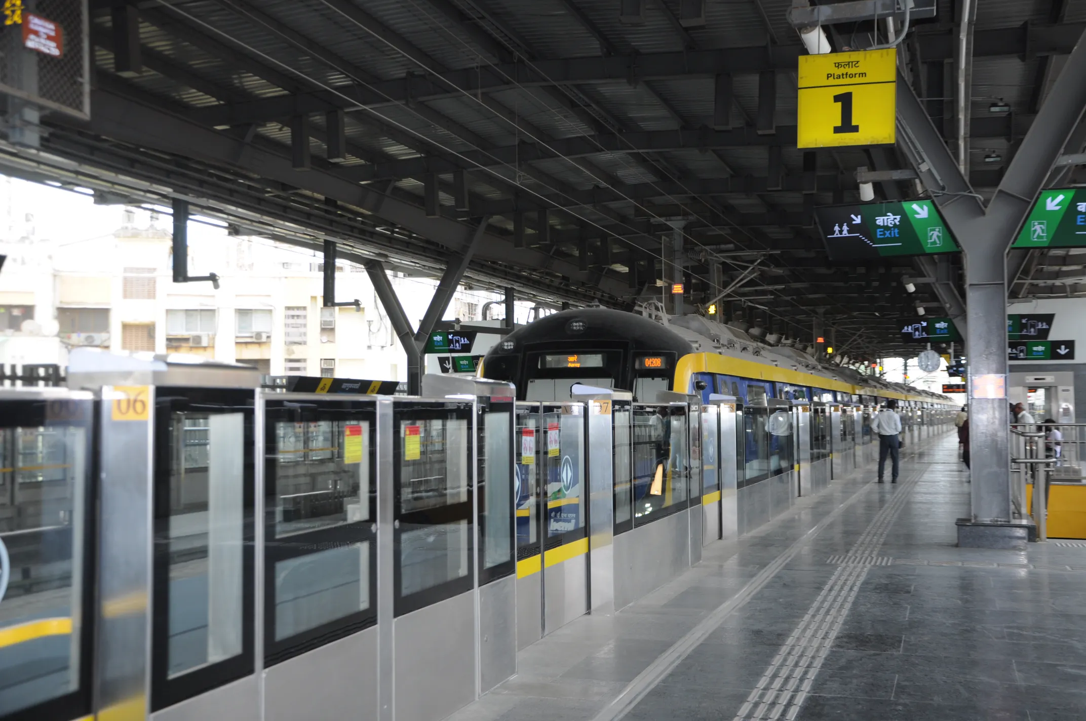 Mumbai Metro Line 02 (Line 2A, Yellow Line) 1